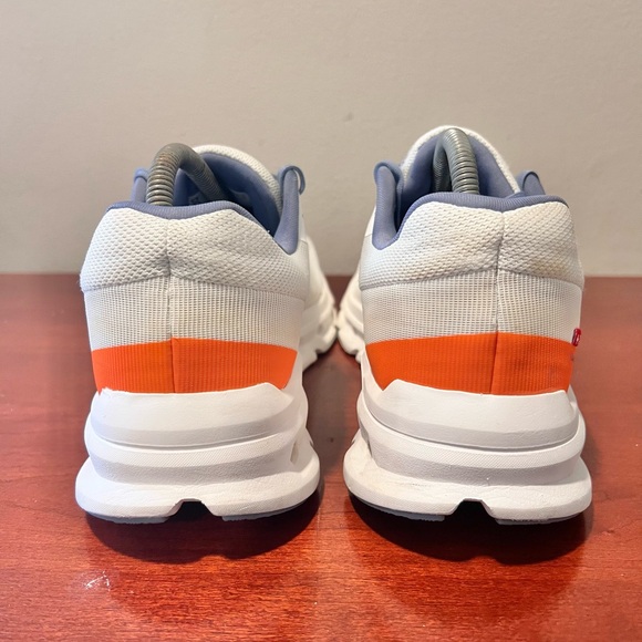 On Running Cloud runner women’s sneakers walking shoes size 10.5. - Picture 4 of 6